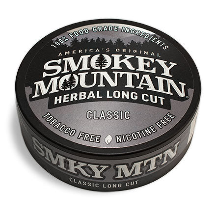 A can of smokey mountain classic long cut on a white background.